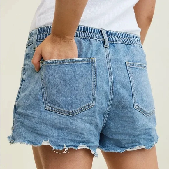 Aerie Daydream Distressed Denim Short - Picture 2 of 14